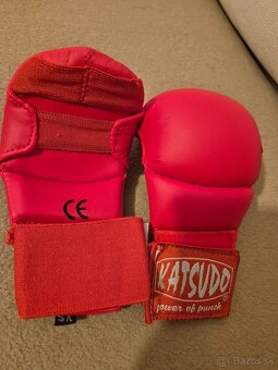 2 sady: Rukavice a chranice na karate Katsudo XS nove - 3