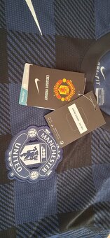 Dres Manchester united - 3