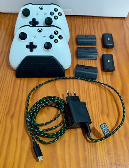 Predám Xbox One S 1tb - 3