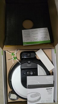 Roboticky vysavac iRobot Roomba i7 - 3