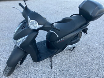 skúter HONDA SH 125i - 3
