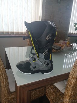 Motokrosové čižmy. - 3