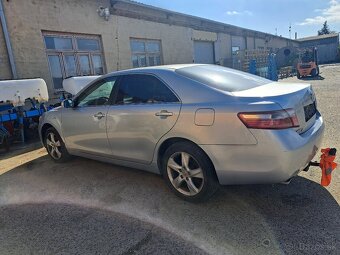 Toyota camry - 3