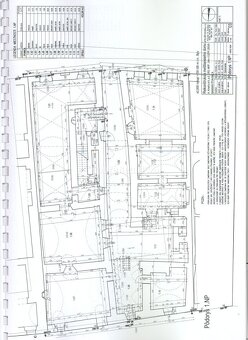 PREDAJ - investičná príležitosť - historocká budova Banská Š - 3