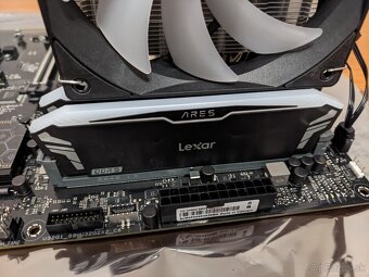 AMD Ryzen 7 7800X3D, B650, 32GB RAM, 1TB NVMe SSD, WiFi/BT - 3