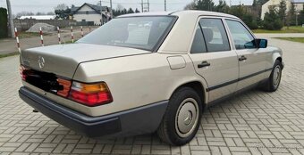 Mercedes-Benz 200E - 3