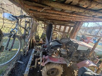 Predám traktor doma robený - 3