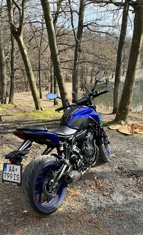 Yamaha MT 07 - 3