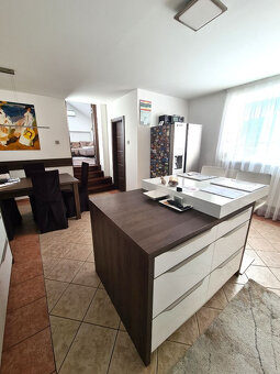 Banská Bystrica 4 izbový byt- sauna, bazén, altánok, záhrada - 3