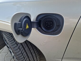 Volvo XC60 T8 Twin Engine 4x4 A/T 320k Hybrid (benz+elektr) - 3
