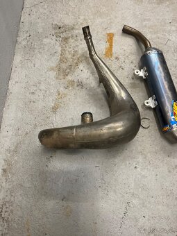 Ladené koleno a koncovka 300 ktm GasGas Husqvarna - 3