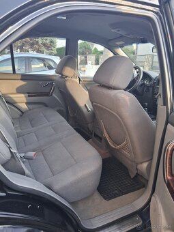 Predám Kia Sorento r.2004 - 3