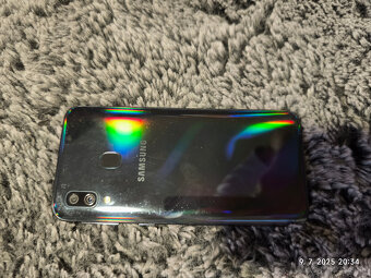 Samsung Galaxy A40 Dual SIM - 3