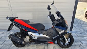Aprilia SR max 300 - 3