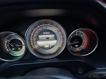 Mercedes E300 T Diesel Hybrid Bluetec - 3