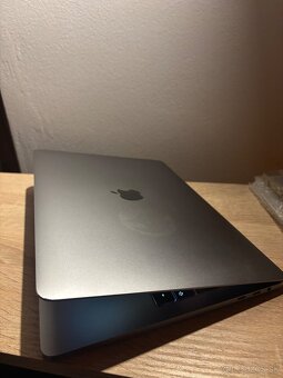 MacBook Pro 13” (2018) - 3