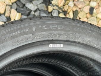 215/45 R17 - 3