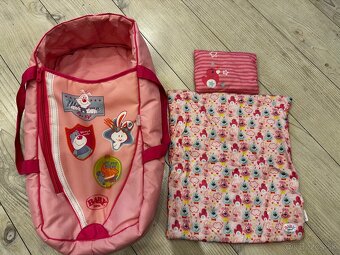 Detská skrinka, bábiky, oblečenie a ďalšie príslušenstvo - 3