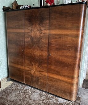 Starožitne postele a skrine - 3