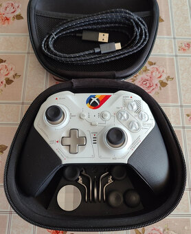 Xbox ELITE Series 2, aj 1. gen ovladace, doplnky - 3
