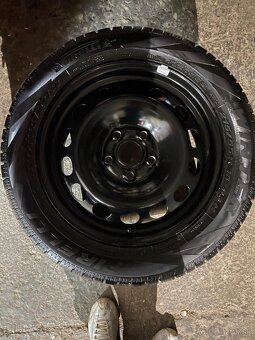 Predám rezervu Pirelli r16 - 3