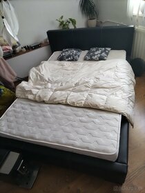 Kožená posteľ - 3