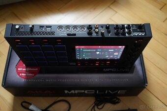 Akai MPC Live - 3