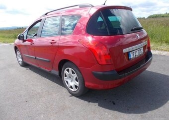 Peugeot 308 1,4 70kw 1 MAJ 91 000KM benzín manuál 70 kw - 3