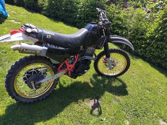 YAMAHA XT 600 - 3
