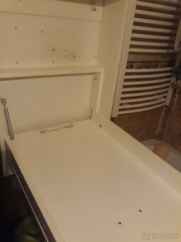 Prebalovaci pult (nastenny) - 3