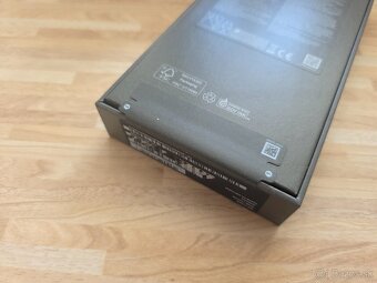 Samsung Galaxy Z Flip7 12 GB / 512 GB Jetblack - 3