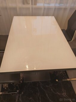 Jedálenský stôl - 3