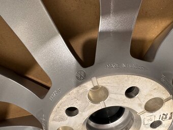 ❄️ Original kolesa 7T0601025E Toshima VW T7 r18 - 3