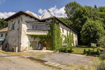 Historický rodinný dom v srdci obce Štiavnické Bane - 3