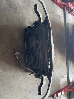 Chladicova stena Passat b6 - 3