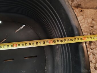 Plastový pelech - 3