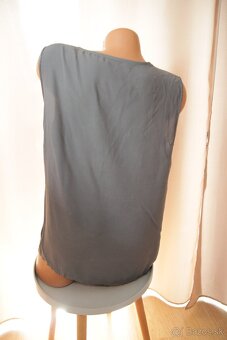 Šedý top, L/XL - 3