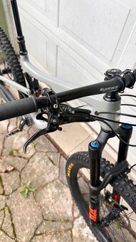 Predám Santa Cruz bronson cc Carbon - 3