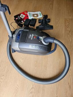akumulátorový vysávač Hoover ATC 18 LI 5 l vrátane ďalšieho - 3