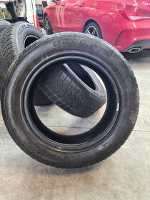 zimné Barum Polaris 4x4 235/60 R18 - 3