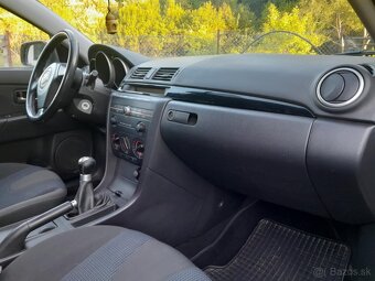 Mazda 3 - 3