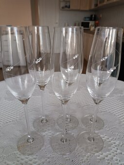 Vinove poháre Swarovski - 3