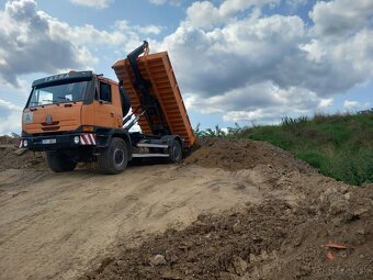 Tatra 4x4 hakovy nosic kontejneru - 3