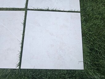 Gresova lesklá dlažba 60x60 - 3