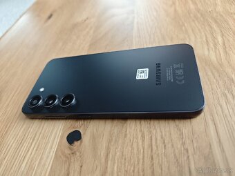 Predám Samsung Galaxy S23 – 256 GB - 3