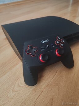 Predám PS3 + bezdrôtový joystick TECH✅ - 3