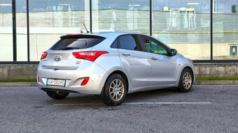 Hyundai i30 1.6 CRDi DOHC 16V Comfort - 3
