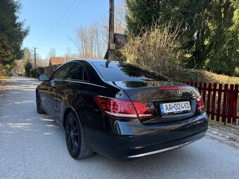 Mercedes E200 coupe - 3