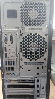 Lenovo ThinkCenre M93p i7, 8GB RAM, 256 SSD, RX 550 4GB - 3