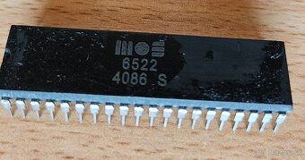 MOS 6522 VIA chip pre floppy Commodore 1541 a Atari 810 - 3
